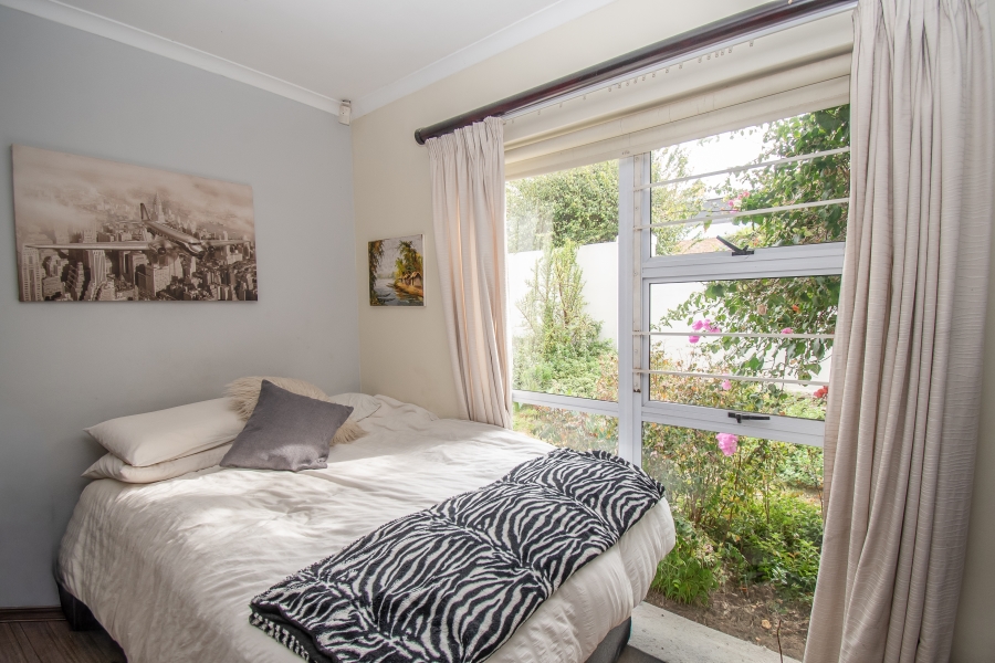 3 Bedroom Property for Sale in Heldervue Western Cape